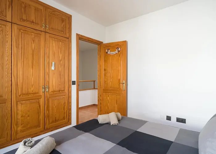 Victoria - Playa Blanca (Lanzarote)