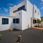 Victoria - Playa Blanca (Lanzarote)